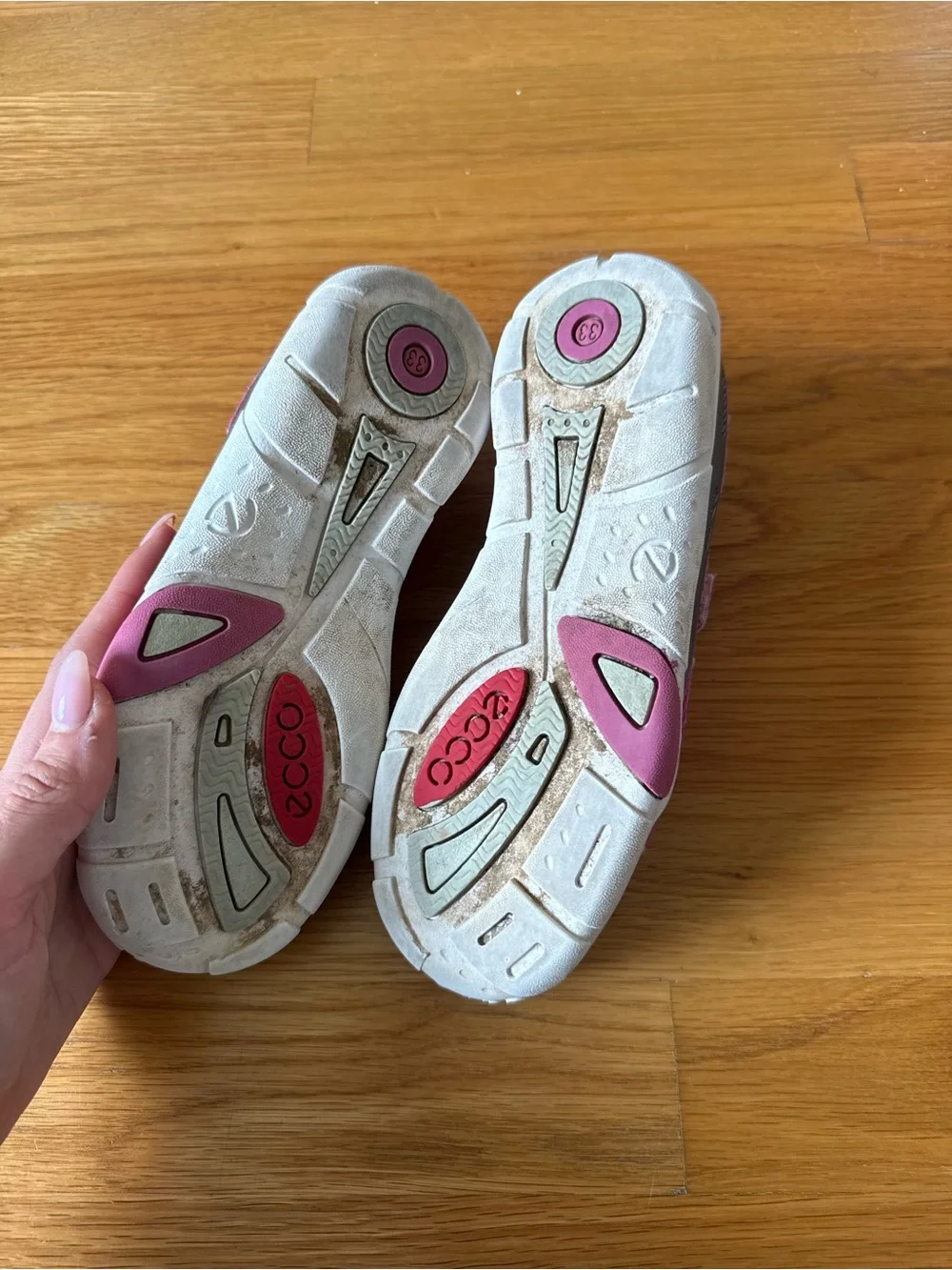 ECCO Girls Pink Athletic Velcro Sneakers